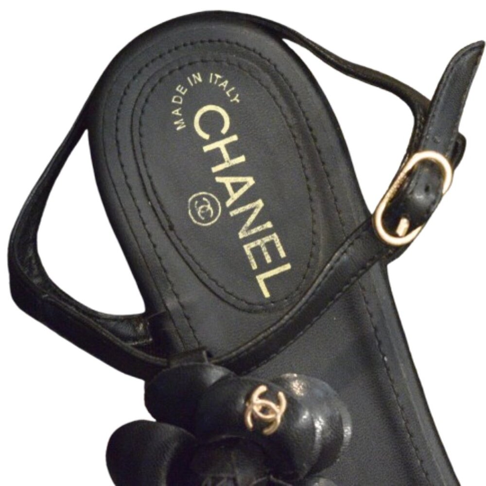 CHANEL Black Sandals with Floral Accent - Picture 3 of 4
